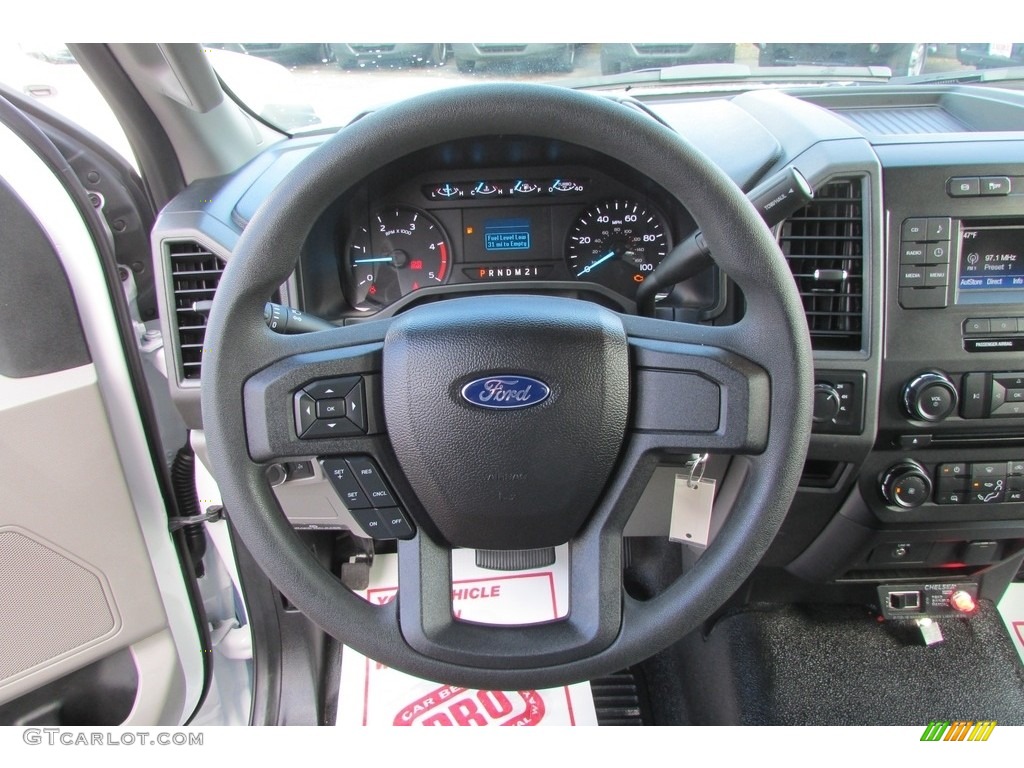 2017 Ford F550 Super Duty XL Regular Cab 4x4 Crane Truck Medium Earth Gray Steering Wheel Photo #118731450