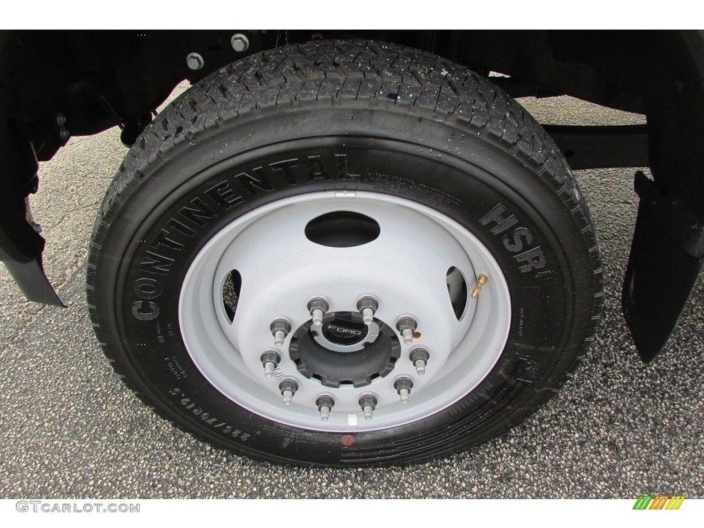 2017 Ford F550 Super Duty XL Regular Cab 4x4 Crane Truck Wheel Photo #118731594