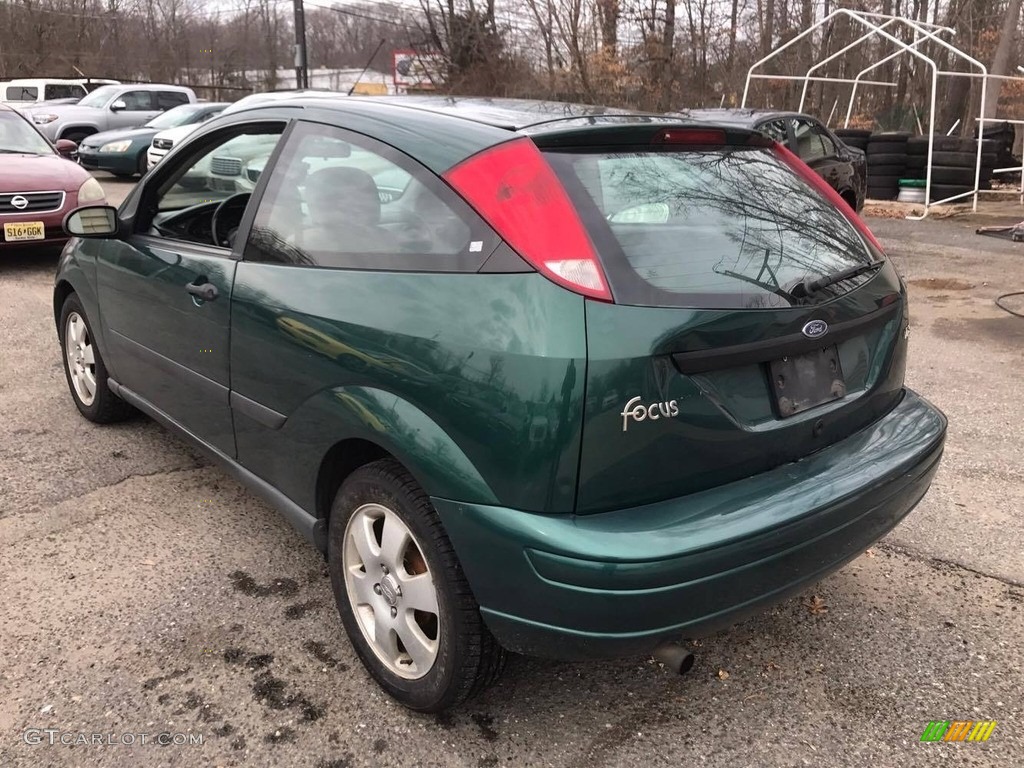 2001 Focus ZX3 Coupe - Rainforest Green Metallic / Medium Graphite Grey photo #4