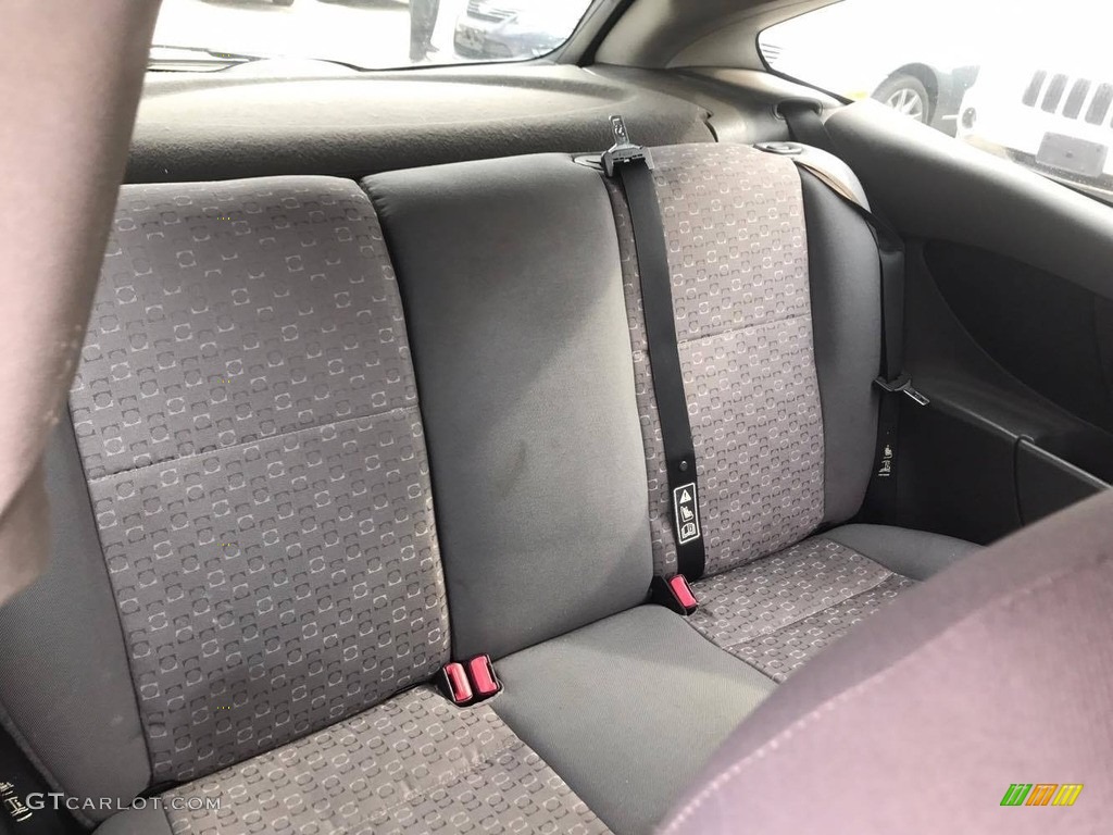 2001 Ford Focus ZX3 Coupe Rear Seat Photos
