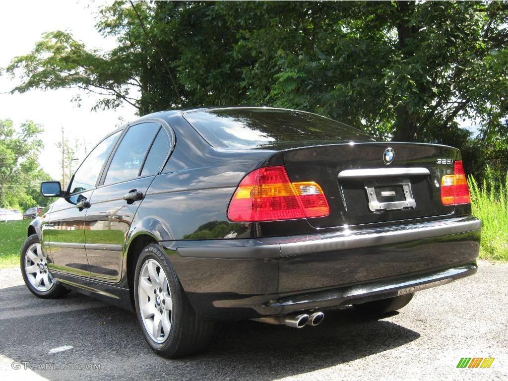 2004 3 Series 325i Sedan - Jet Black / Black photo #6