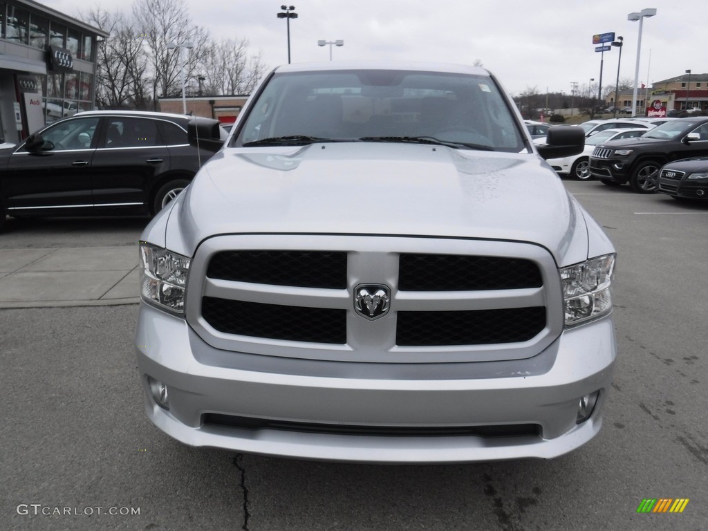 2015 1500 Express Crew Cab 4x4 - Bright Silver Metallic / Black/Diesel Gray photo #7