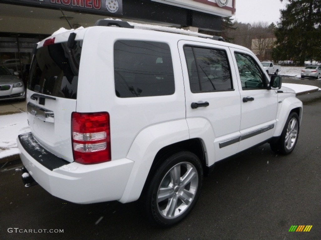 2012 Liberty Jet 4x4 - Bright White / Dark Slate Gray photo #2