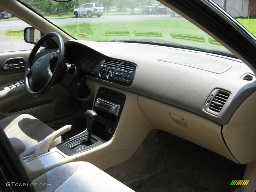 1995 Accord LX V6 Sedan - Sherwood Green Pearl / Gray photo #21