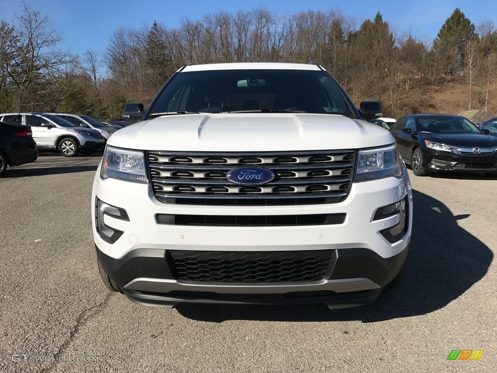 2017 Explorer XLT 4WD - Shadow Black / Ebony Black photo #2