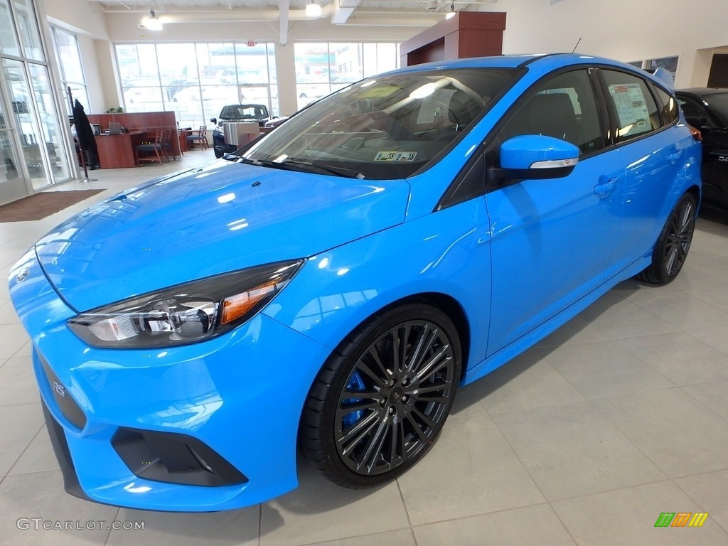 Nitrous Blue 2017 Ford Focus RS Hatch Exterior Photo #118747152