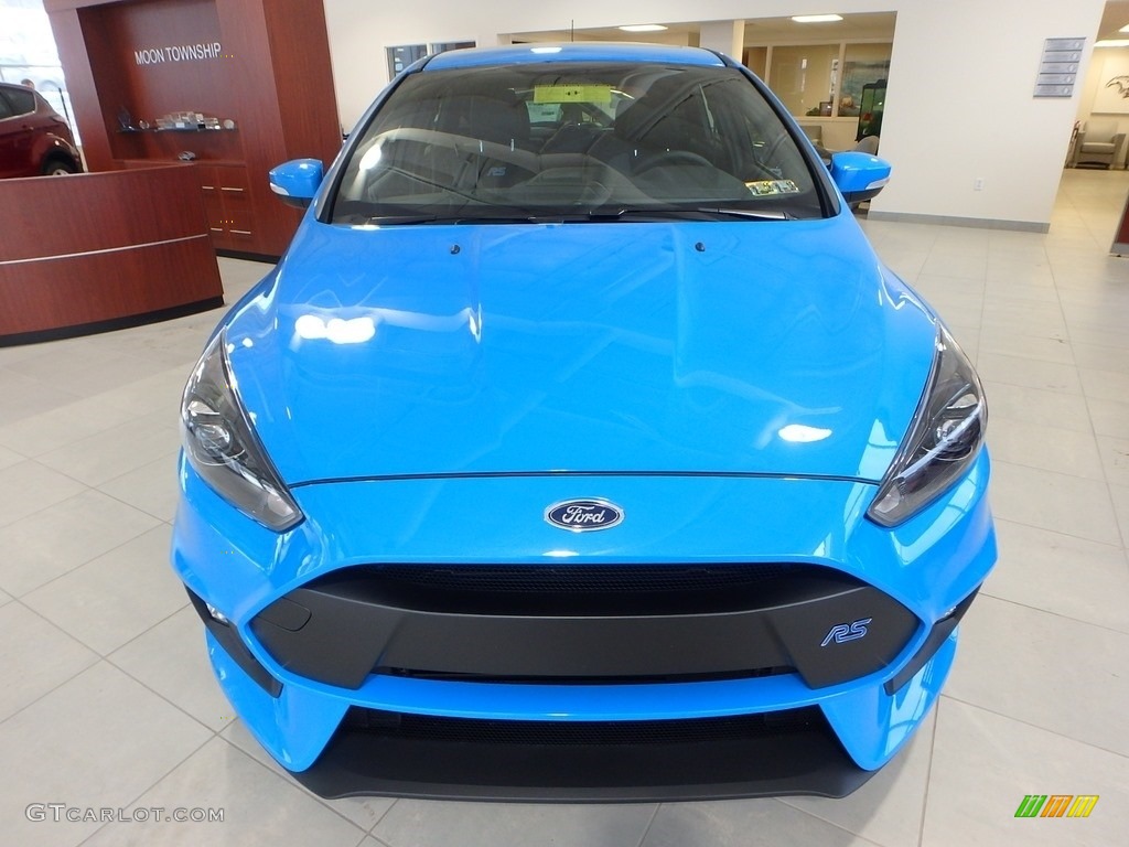 Nitrous Blue 2017 Ford Focus RS Hatch Exterior Photo #118747176