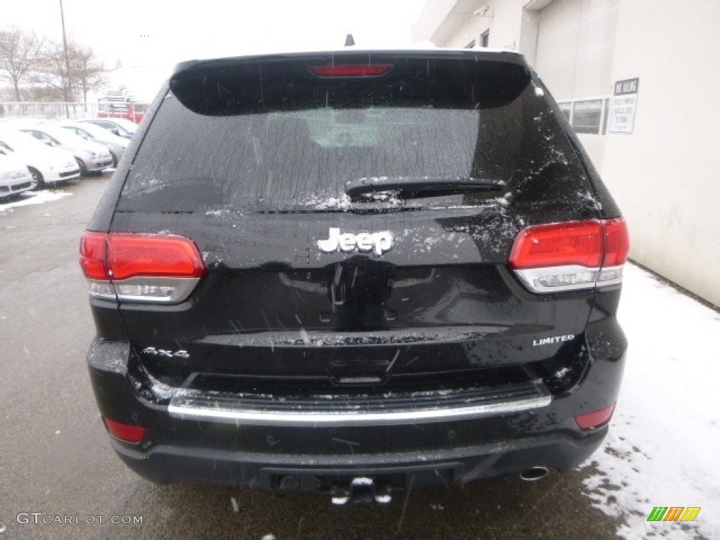 2017 Grand Cherokee Limited 4x4 - Diamond Black Crystal Pearl / Black photo #5