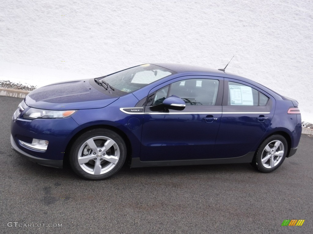 2013 Volt  - Blue Topaz Metallic / Jet Black/Ceramic White Accents photo #2