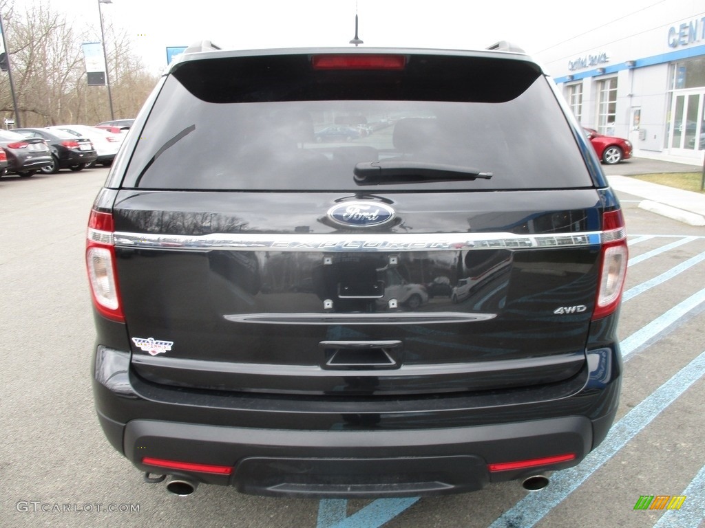 2014 Explorer 4WD - Tuxedo Black / Medium Light Stone photo #5