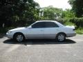 Super White - Camry LE Photo No. 5
