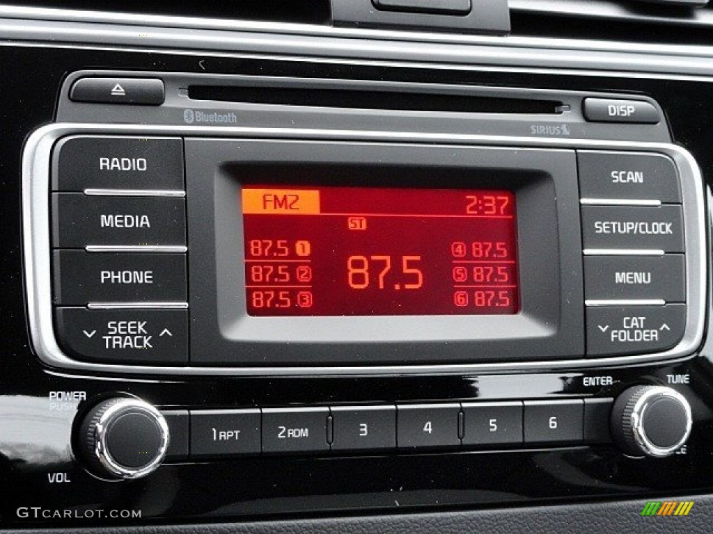 2017 Kia Rio LX Sedan Controls Photo #118761344