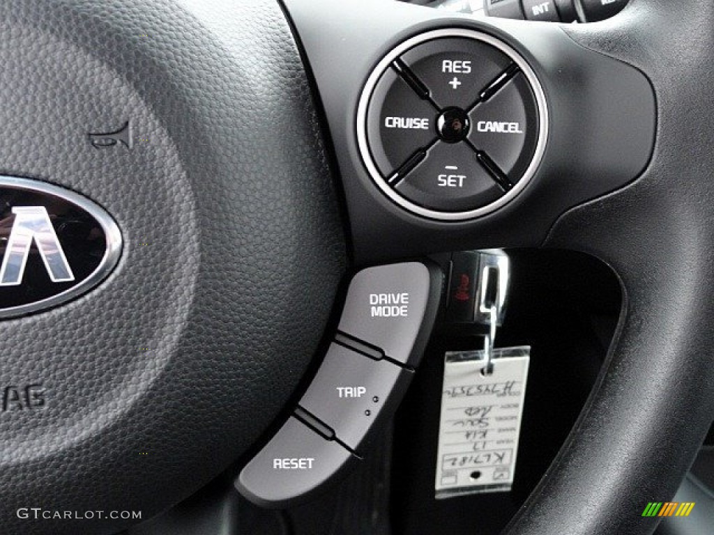 2017 Kia Soul + Controls Photo #118761608