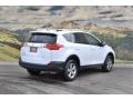 Super White - RAV4 XLE Photo No. 3