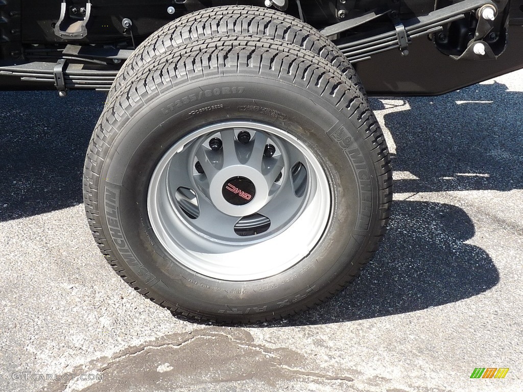 2017 GMC Sierra 3500HD Regular Cab Chassis 4x4 Wheel Photos