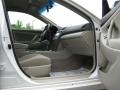 Super White - Camry LE Photo No. 19