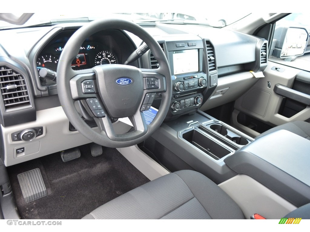 Black Interior 2017 Ford F150 XL SuperCab Photo #118777414