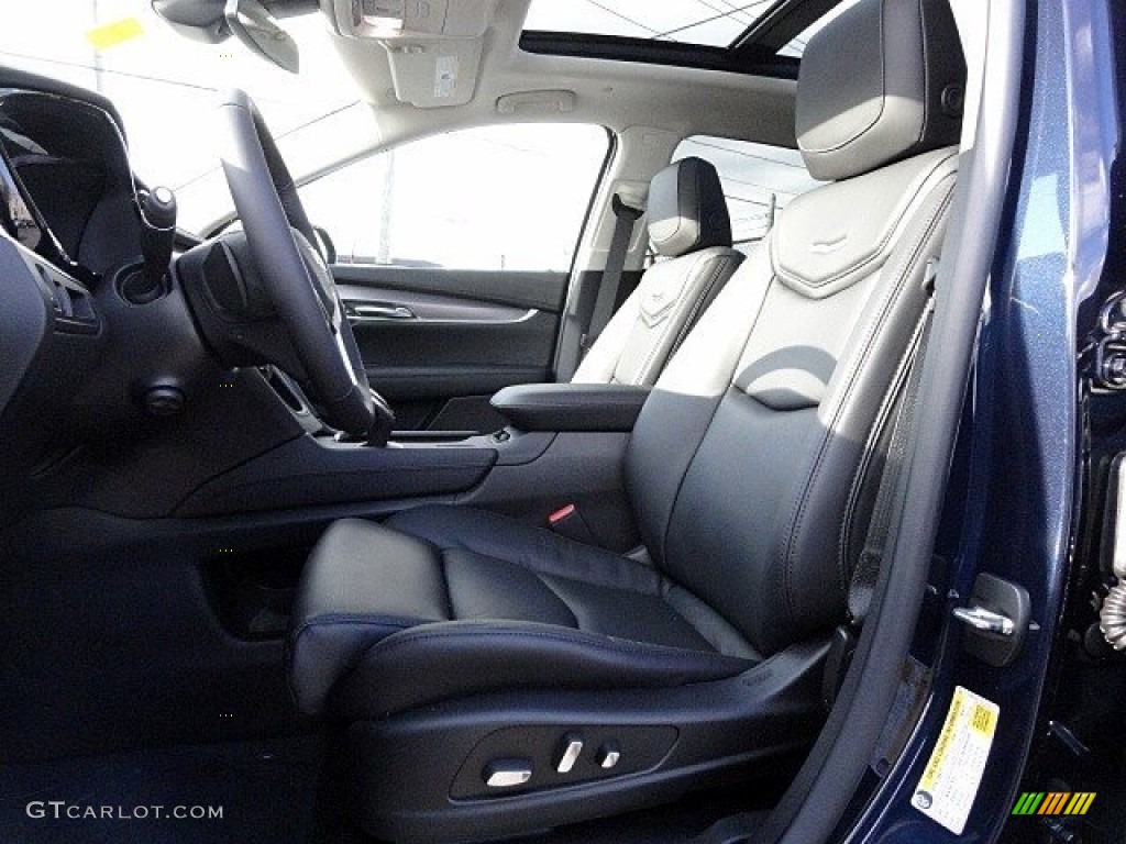 2017 Cadillac XT5 Premium Luxury Front Seat Photos