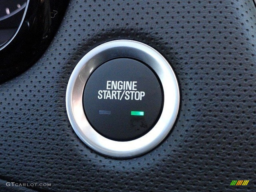 2017 Cadillac XT5 Premium Luxury Controls Photo #118778724