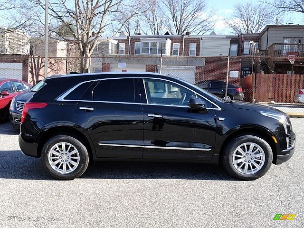 2017 XT5 FWD - Stellar Black Metallic / Sahara Beige photo #7