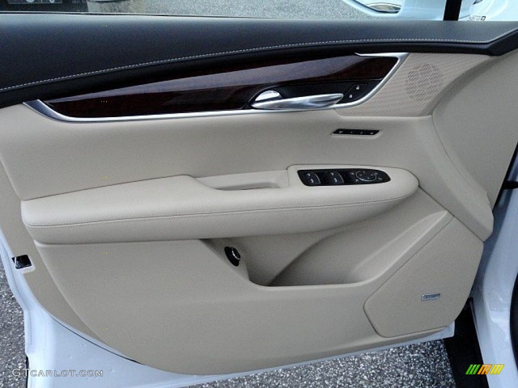 2017 Cadillac XT5 Premium Luxury Door Panel Photos