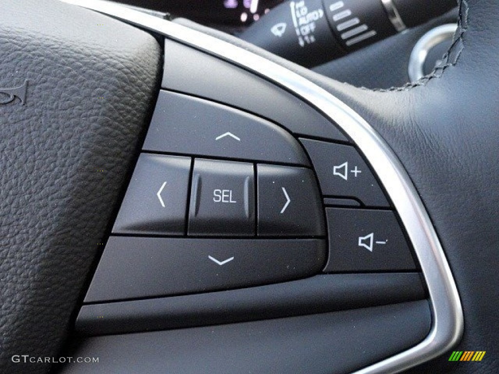 2017 Cadillac XT5 Premium Luxury Controls Photos