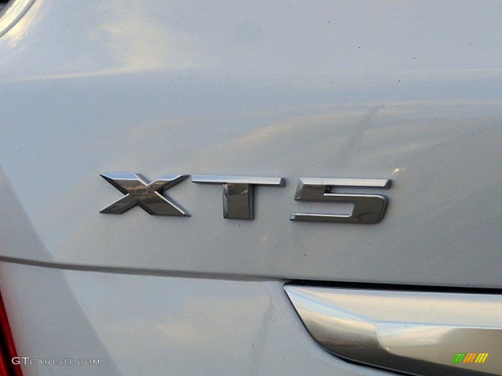 2017 Cadillac XT5 Premium Luxury Marks and Logos Photo #118780297