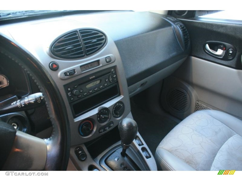 2004 VUE V6 AWD - Electric Blue / Gray photo #23