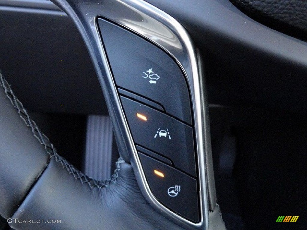 2017 Cadillac XT5 Luxury Controls Photo #118782682