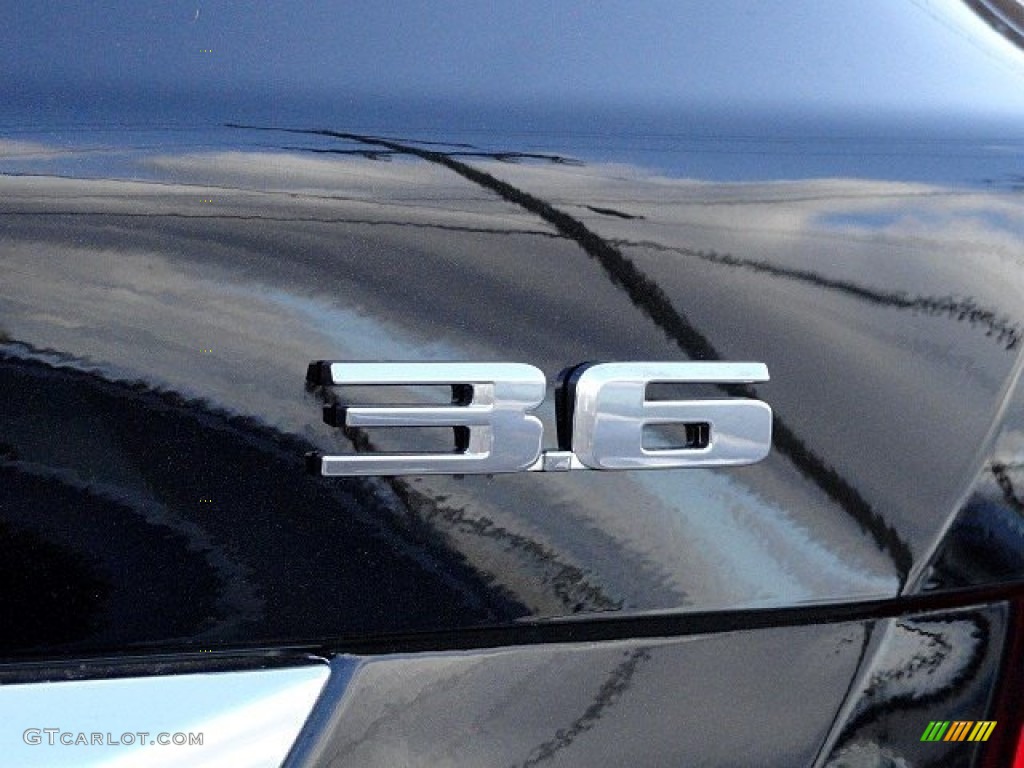 2017 Cadillac XT5 Luxury Marks and Logos Photo #118782808