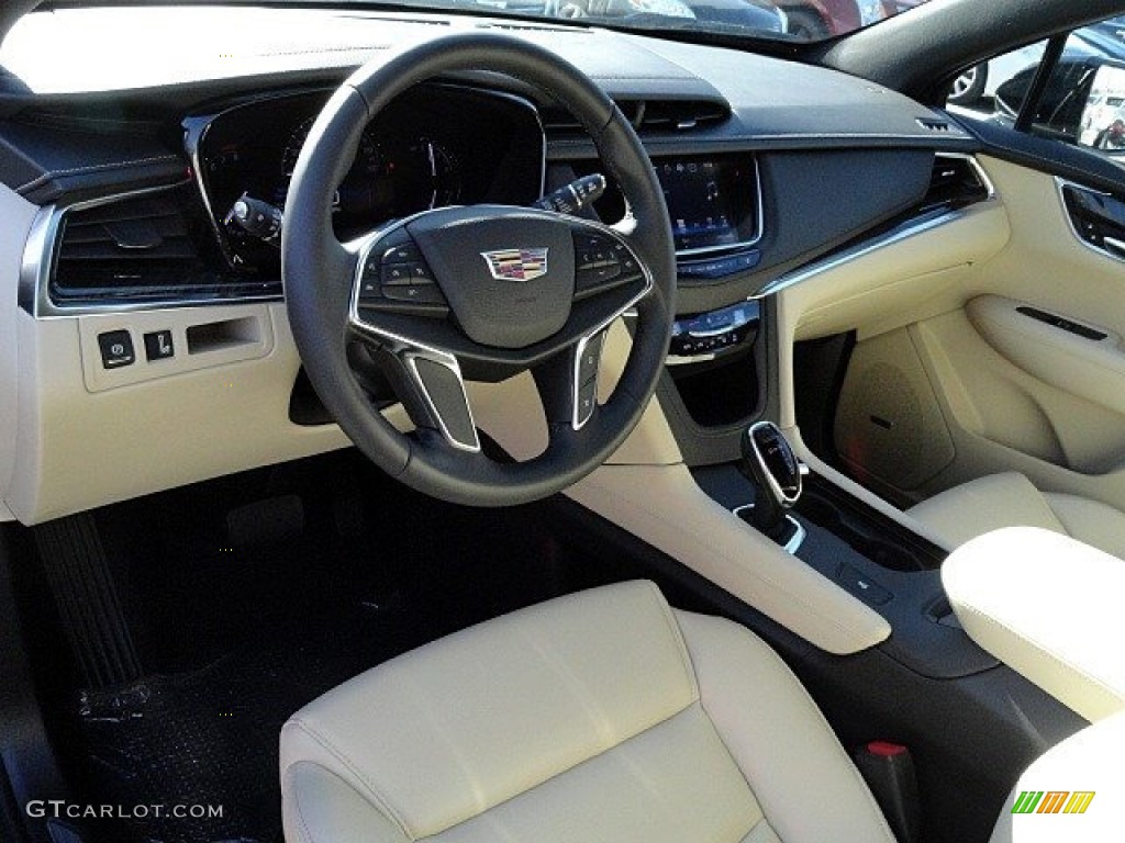 2017 Cadillac XT5 FWD Interior Color Photos