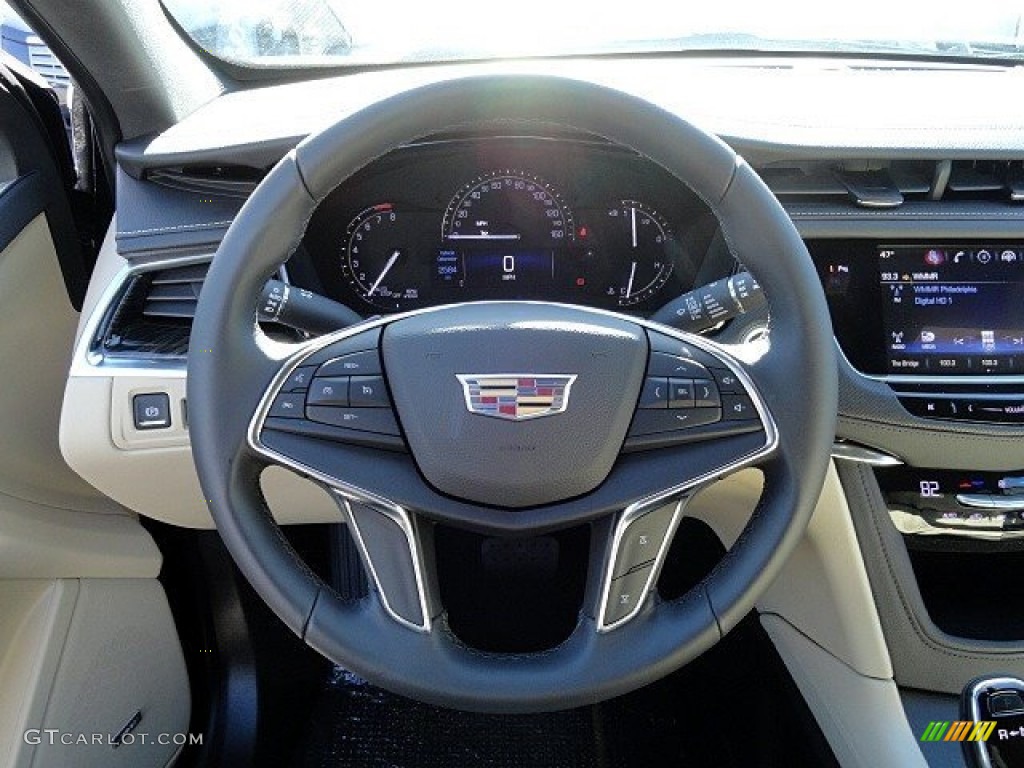 2017 Cadillac XT5 FWD Sahara Beige Steering Wheel Photo #118785892