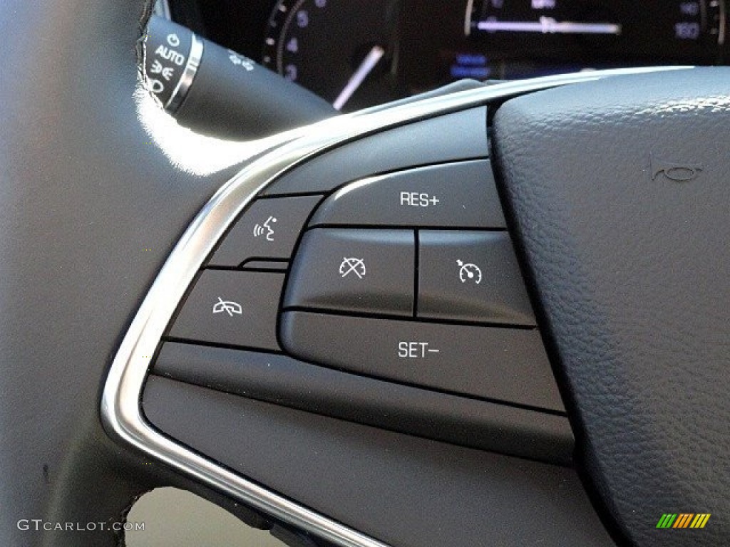 2017 Cadillac XT5 FWD Controls Photo #118785913