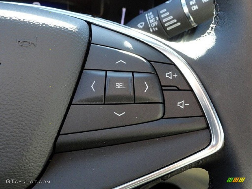 2017 Cadillac XT5 FWD Controls Photo #118785931