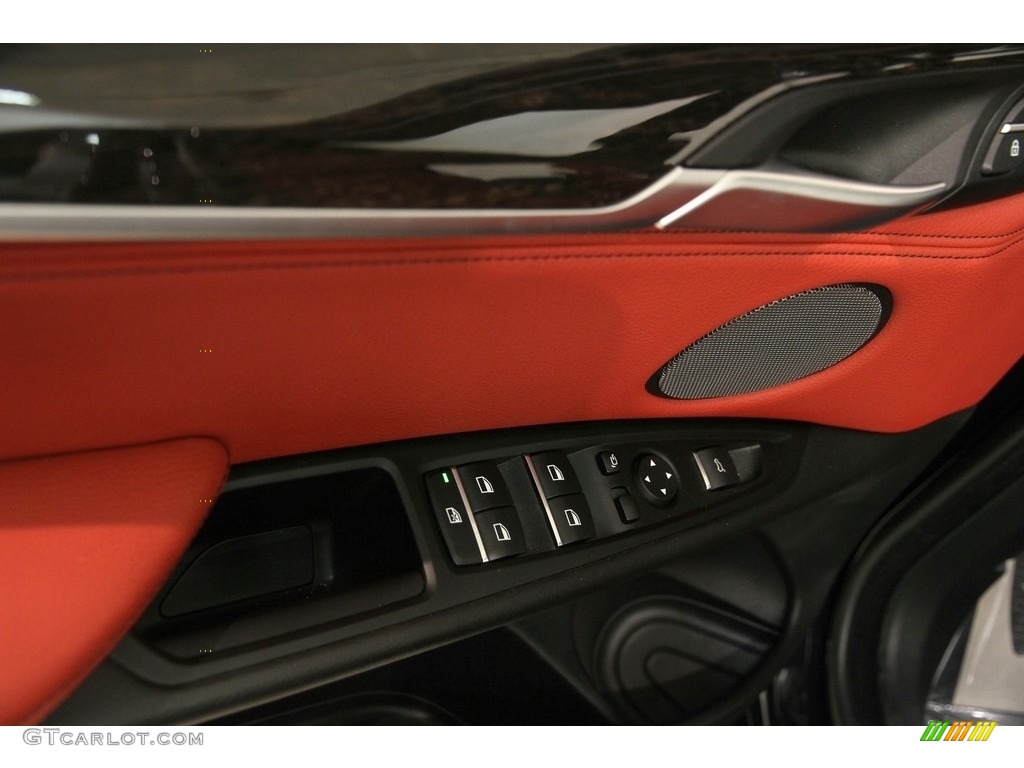 2016 BMW X6 xDrive50i Controls Photo #118787296