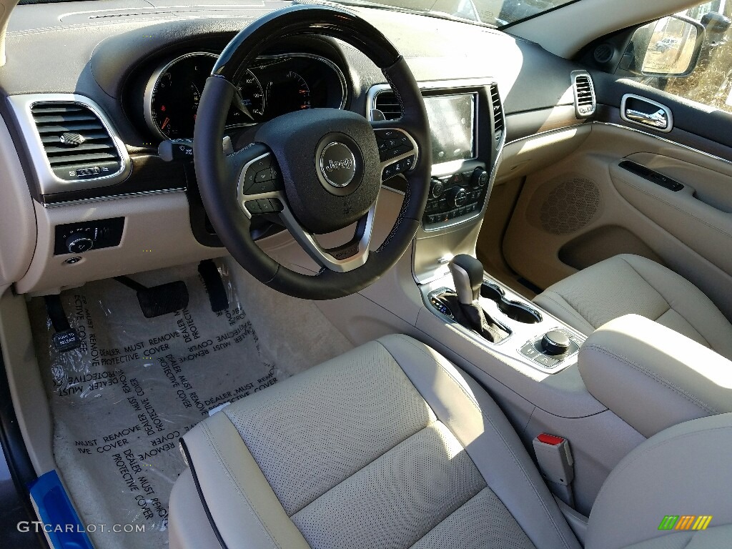 2017 Grand Cherokee Overland 4x4 - Walnut Brown Metallic / Brown/Light Frost Beige photo #9