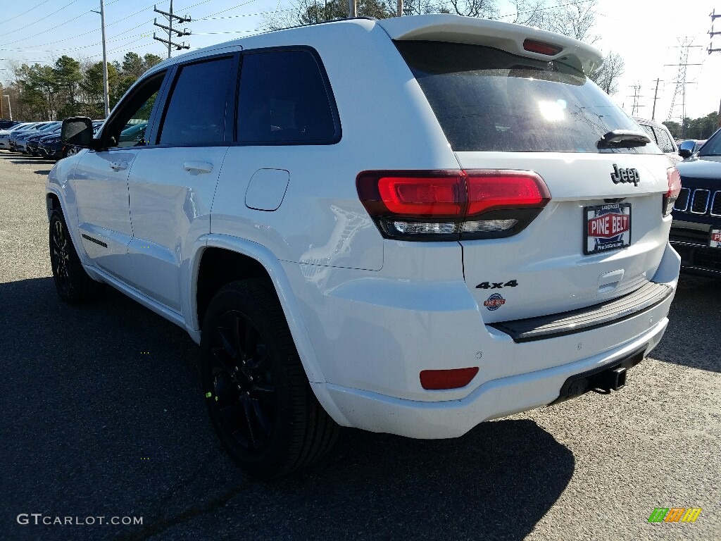 2017 Grand Cherokee Laredo 4x4 - Bright White / Black photo #4