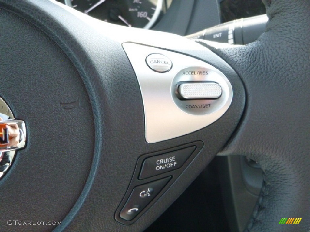 2017 Nissan Sentra SV Controls Photo #118806217