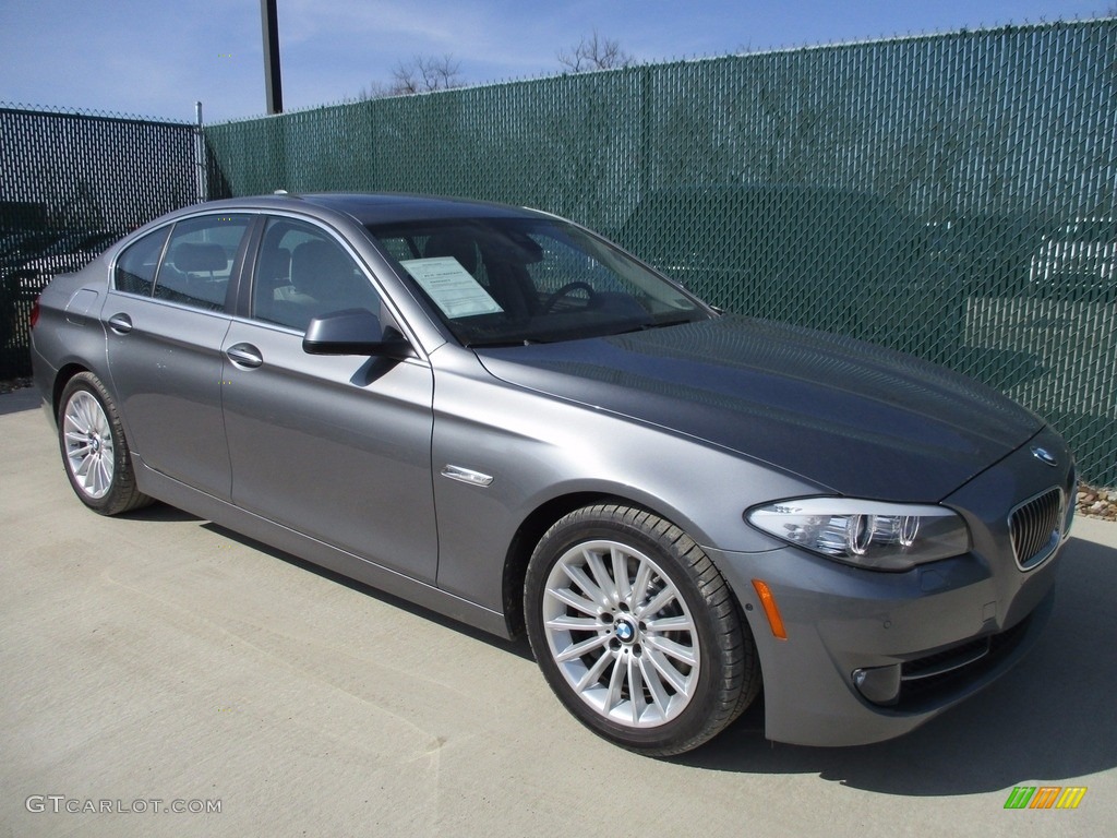 2013 5 Series 535i xDrive Sedan - Space Gray Metallic / Everest Gray photo #1