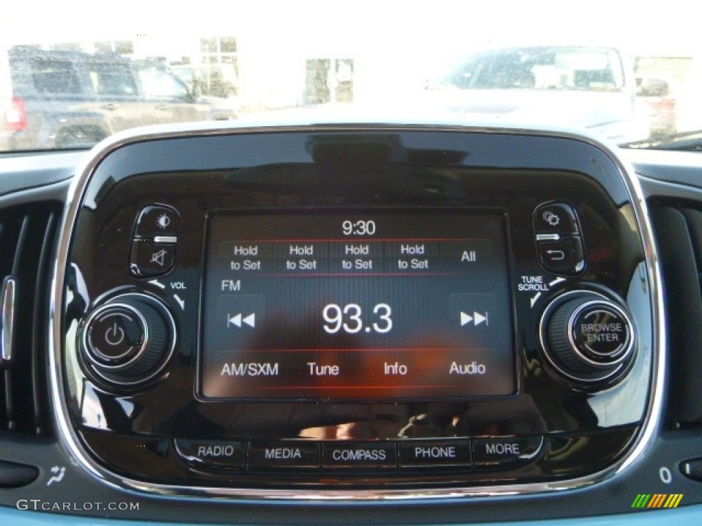2017 Fiat 500 Lounge Controls Photo #118810752