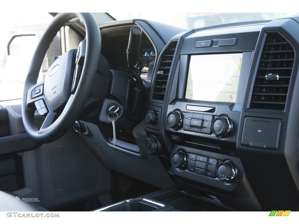 2017 F150 XL SuperCab 4x4 - Shadow Black / Black photo #10