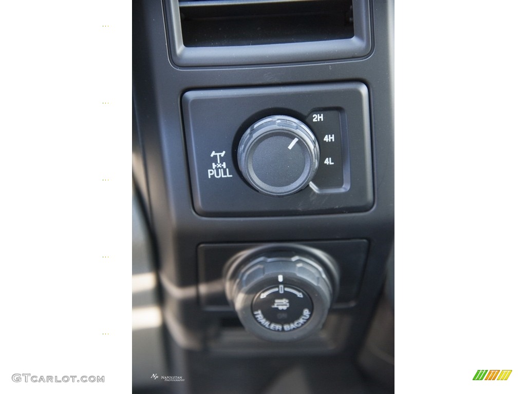 2017 F150 XL SuperCab 4x4 - Shadow Black / Black photo #13
