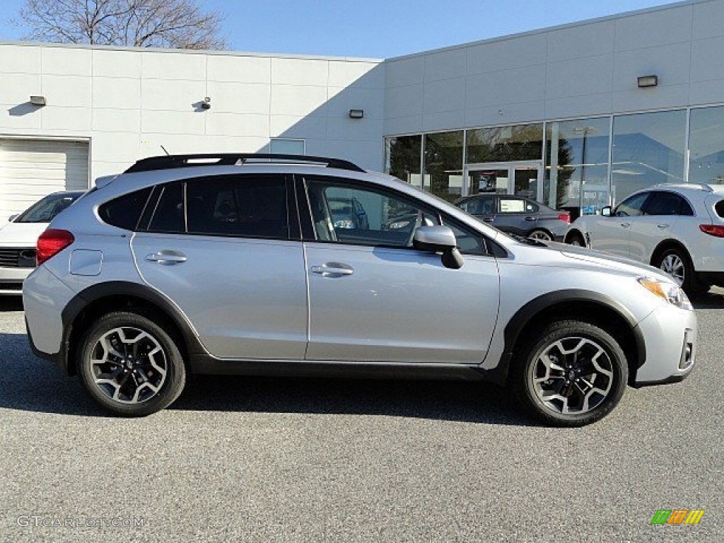 2017 Crosstrek 2.0i Premium - Ice Silver Metallic / Black photo #7