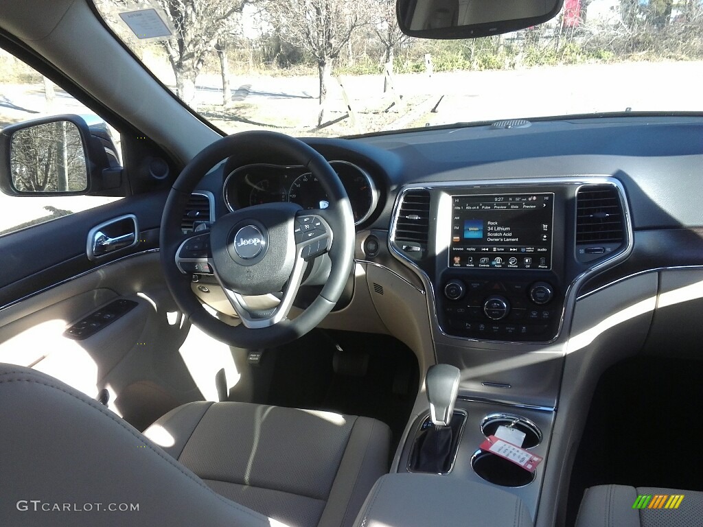 2017 Grand Cherokee Limited 4x4 - Diamond Black Crystal Pearl / Black/Light Frost Beige photo #33