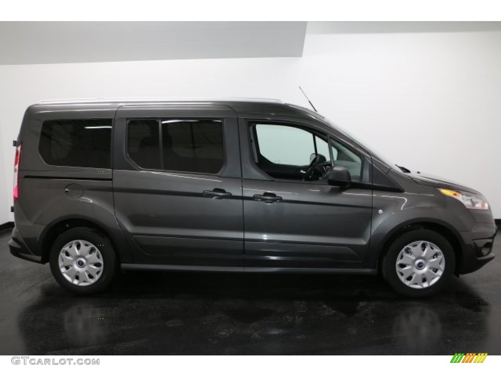 Magnetic Ford Transit Connect