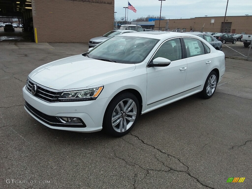 Pure White 2017 Volkswagen Passat SE Sedan Exterior Photo #118826790