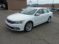 Pure White 2017 Volkswagen Passat SE Sedan Exterior