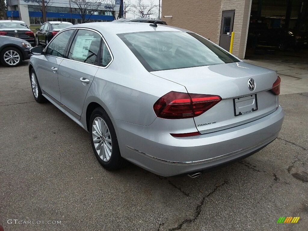 2017 Passat SE Sedan - Reflex Silver Metallic / Titan Black photo #3