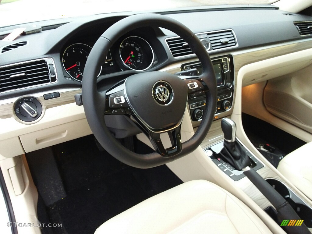 Cornsilk Beige Interior 2017 Volkswagen Passat V6 SE Sedan Photo #118827361