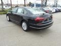 Deep Black Pearl - Passat SE Sedan Photo No. 4